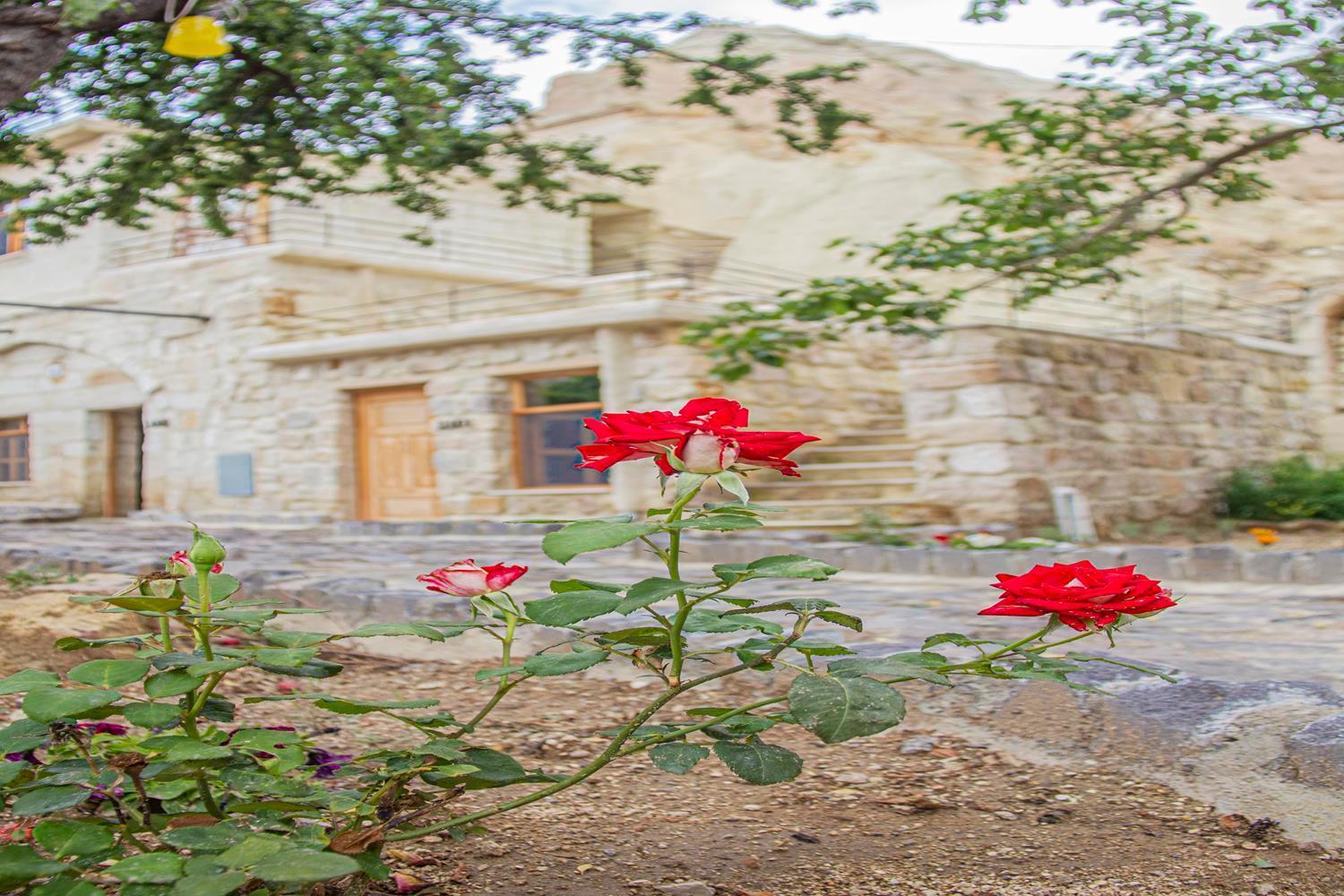 לינה וארוחת בוקר אורגופ Junior Ottoman Cave מראה חיצוני תמונה