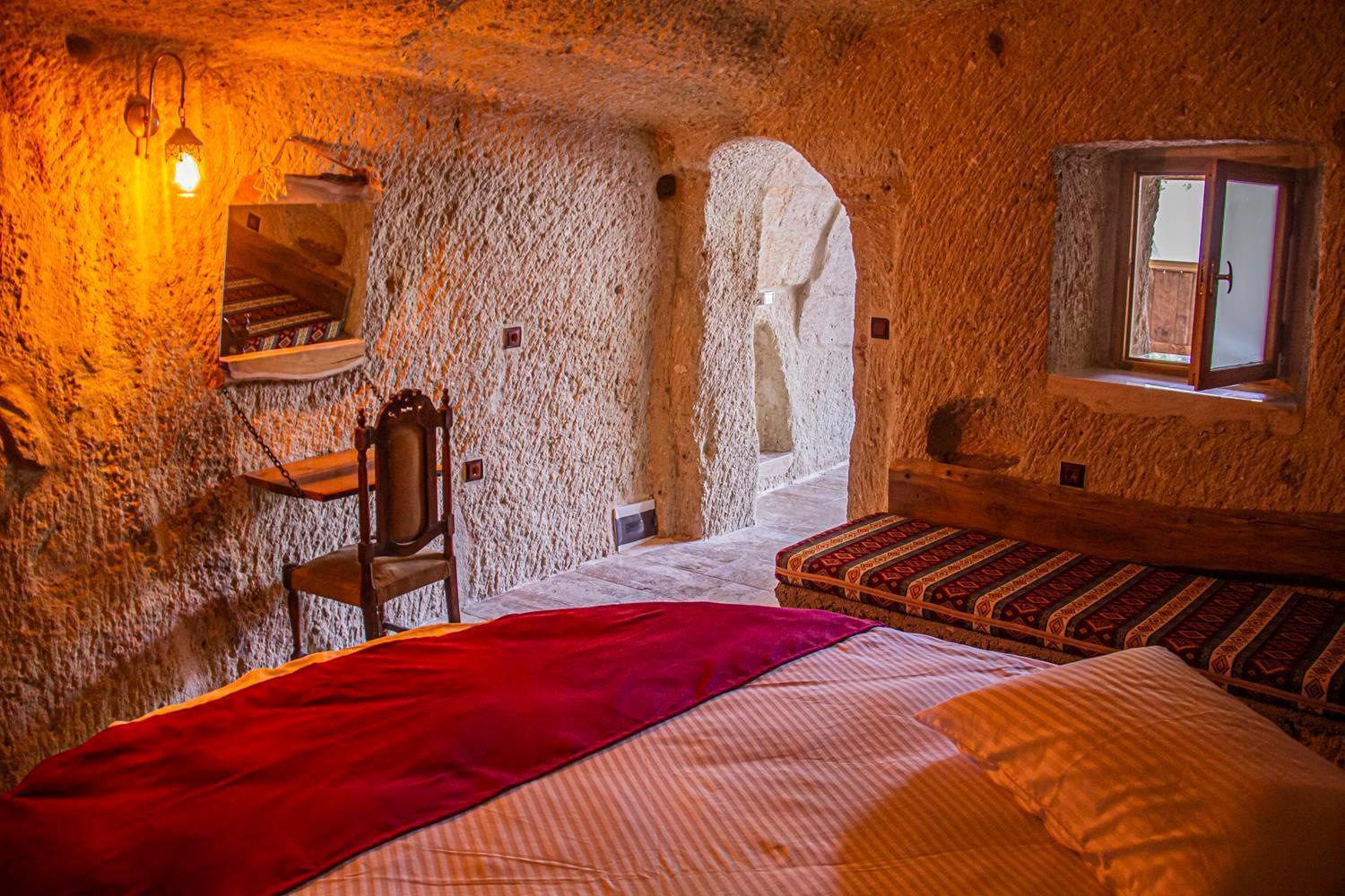 לינה וארוחת בוקר אורגופ Junior Ottoman Cave מראה חיצוני תמונה