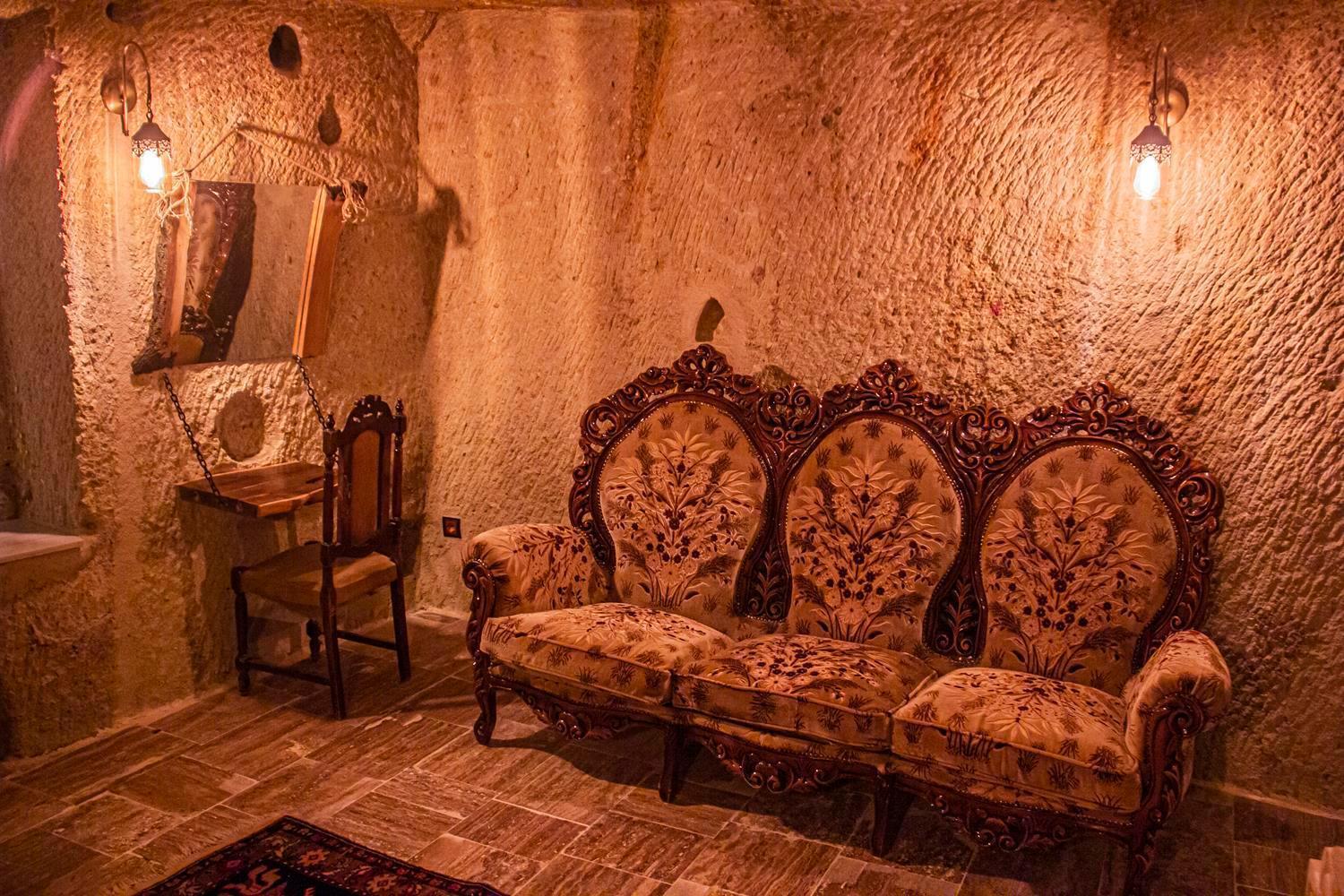 לינה וארוחת בוקר אורגופ Junior Ottoman Cave מראה חיצוני תמונה
