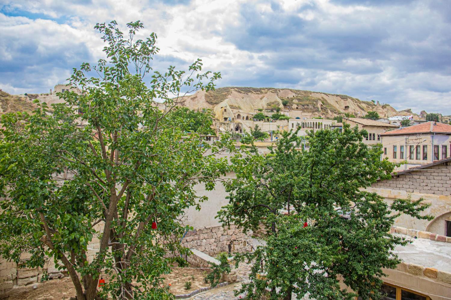 לינה וארוחת בוקר אורגופ Junior Ottoman Cave מראה חיצוני תמונה